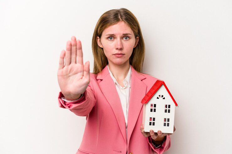 erbengemeinschaft haus verkaufen einer will nicht - westmont group blog - a girl stop to selling the house on their hand