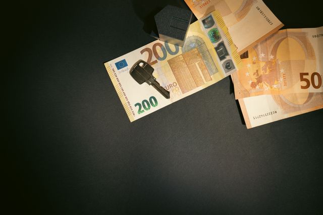 Westmont Group Blog - kaufnebenkosten - Organize Financial Documents